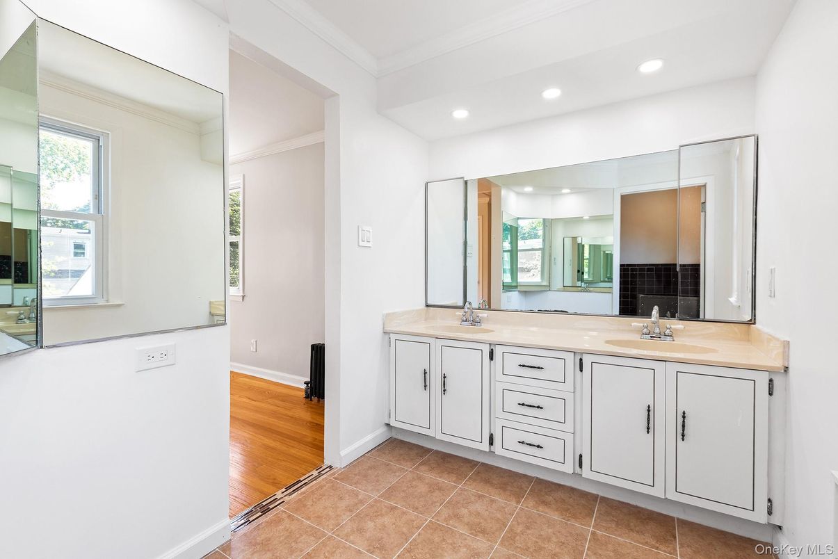 Bathroom, Dual Sink Vanities, Interior, Recessed Lighting, Wood Texture Flooring