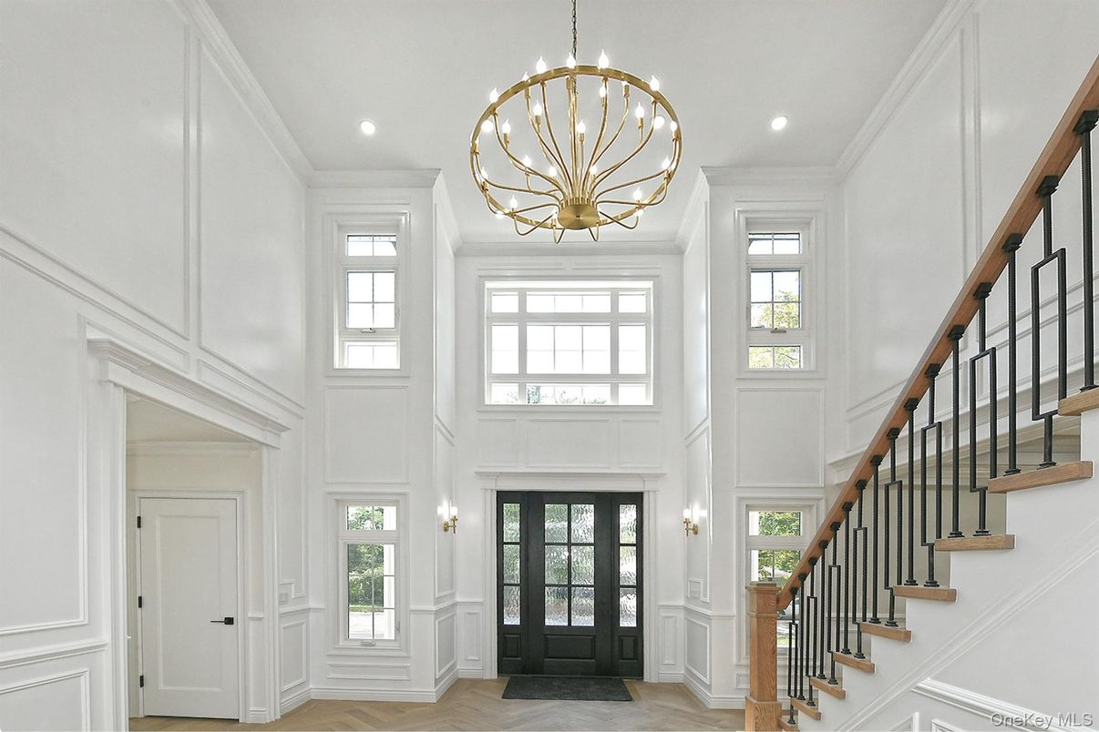 Chandelier, Interior, Recessed Lighting, Wood Texture Flooring