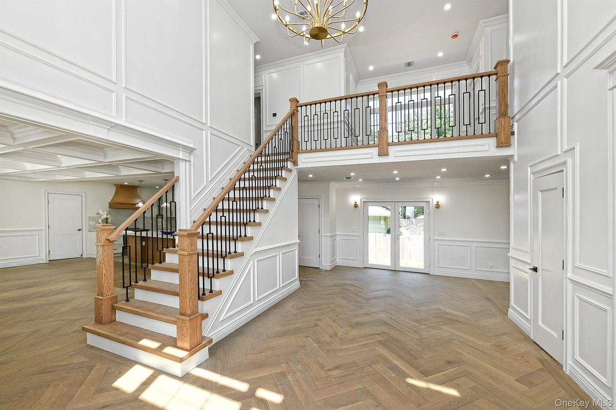 Chandelier, Interior, Recessed Lighting, Wood Texture Flooring