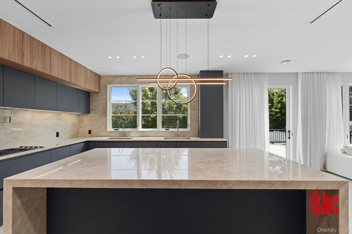 Interior, Kitchen, Pendant Lights, Recessed Lighting
