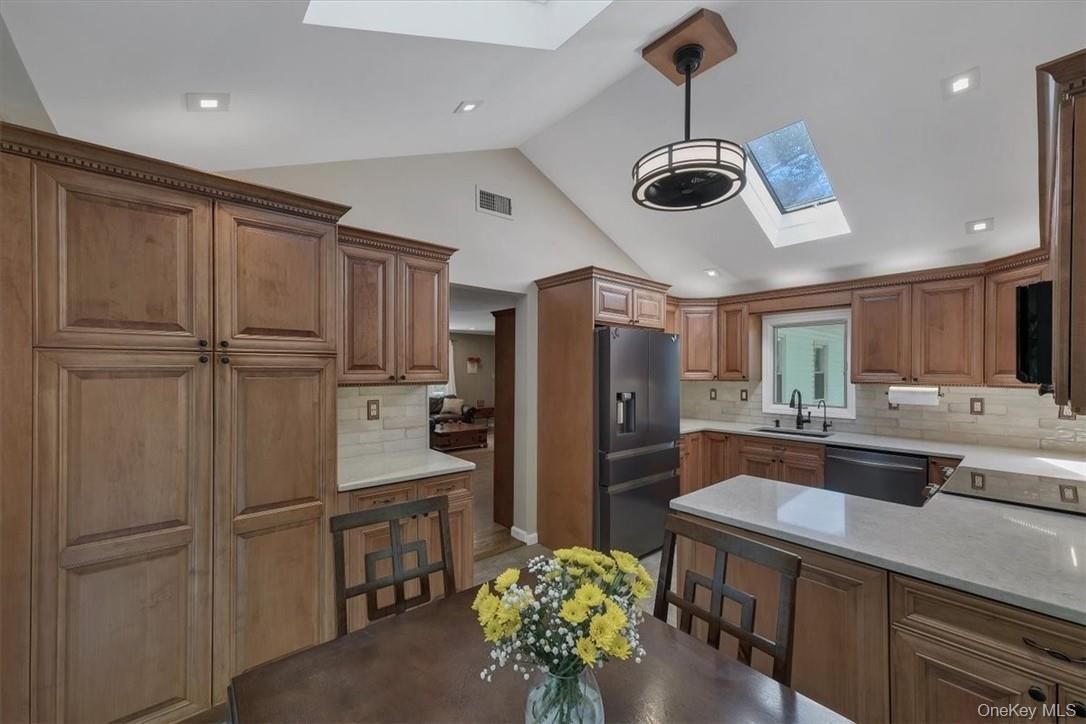 Interior, Kitchen, Pendant Lights, Recessed Lighting
