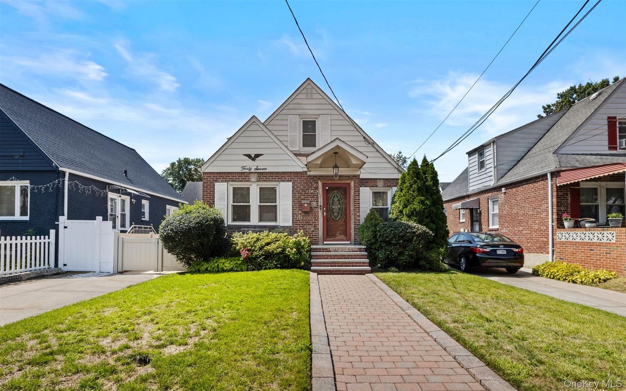 Exterior, Facade, Brick Facade, Cape Cod