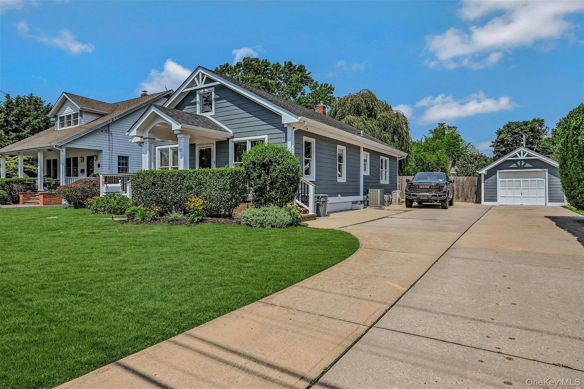 Detached Garage, Exterior, Facade, Cape Cod