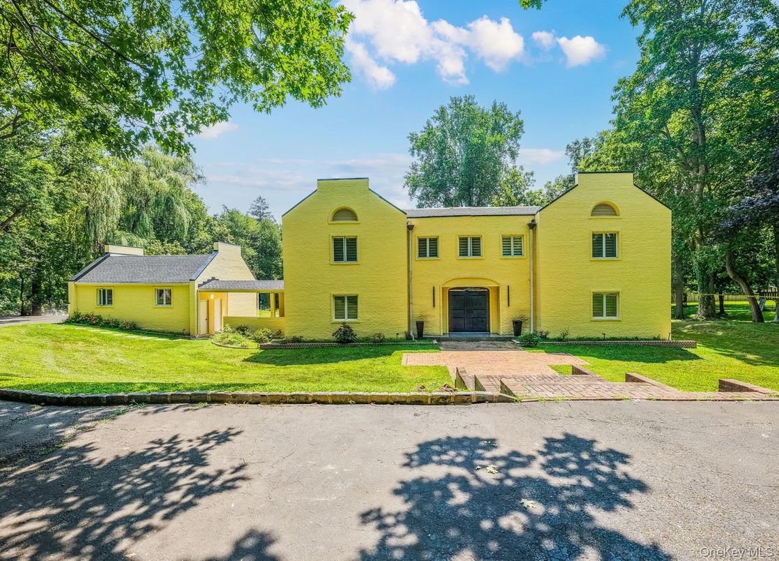 Backyard, Exterior, Facade, French Provincial