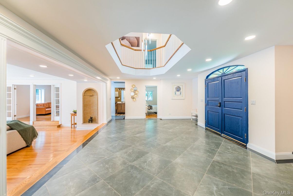 Interior, Recessed Lighting