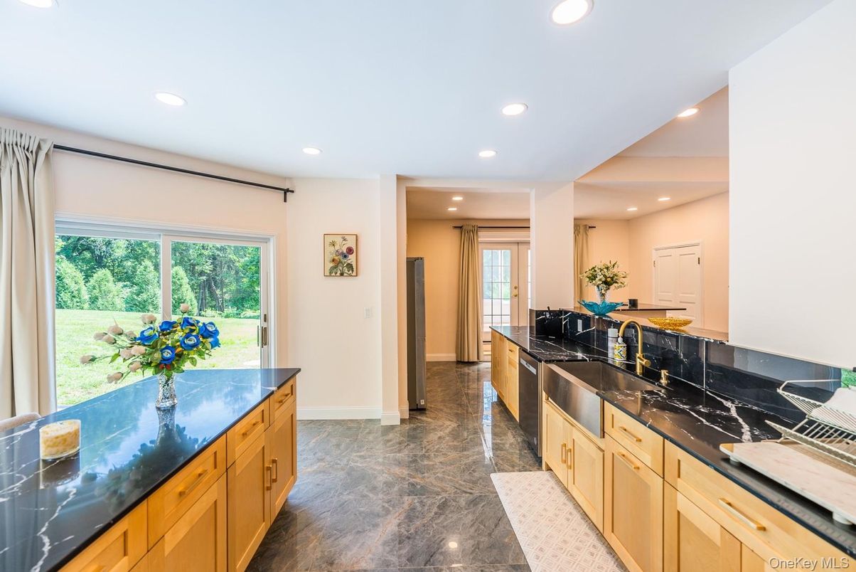 Interior, Kitchen, Marble, Recessed Lighting