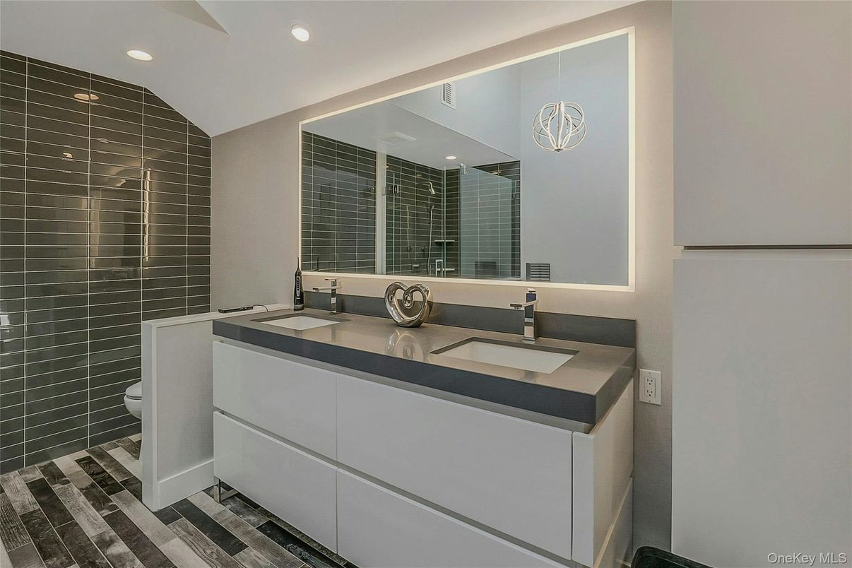 Bathroom, Dual Sink Vanities, Glass Shower, Interior, Recessed Lighting