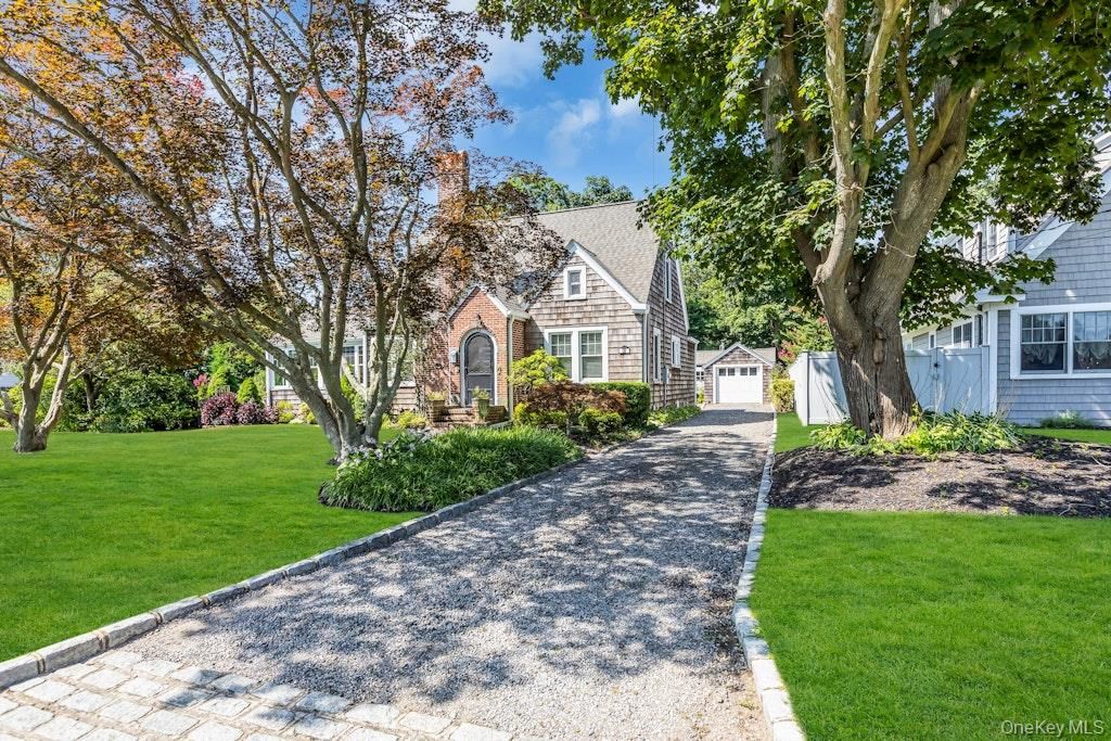 Backyard, Exterior, Facade, Brick Facade, Cape Cod