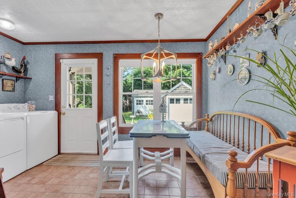 Dining room, Interior, Pendant Lights