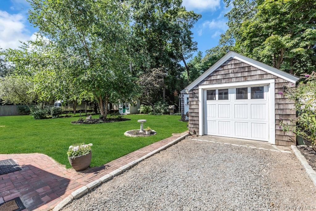 Backyard, Detached Garage, Exterior