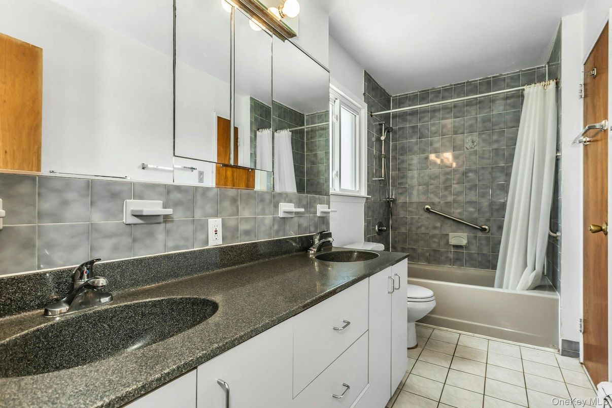 Bathroom, Dual Sink Vanities, Glass Shower, Interior