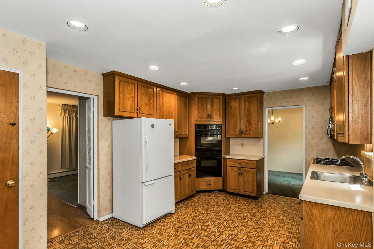 Interior, Kitchen, Recessed Lighting