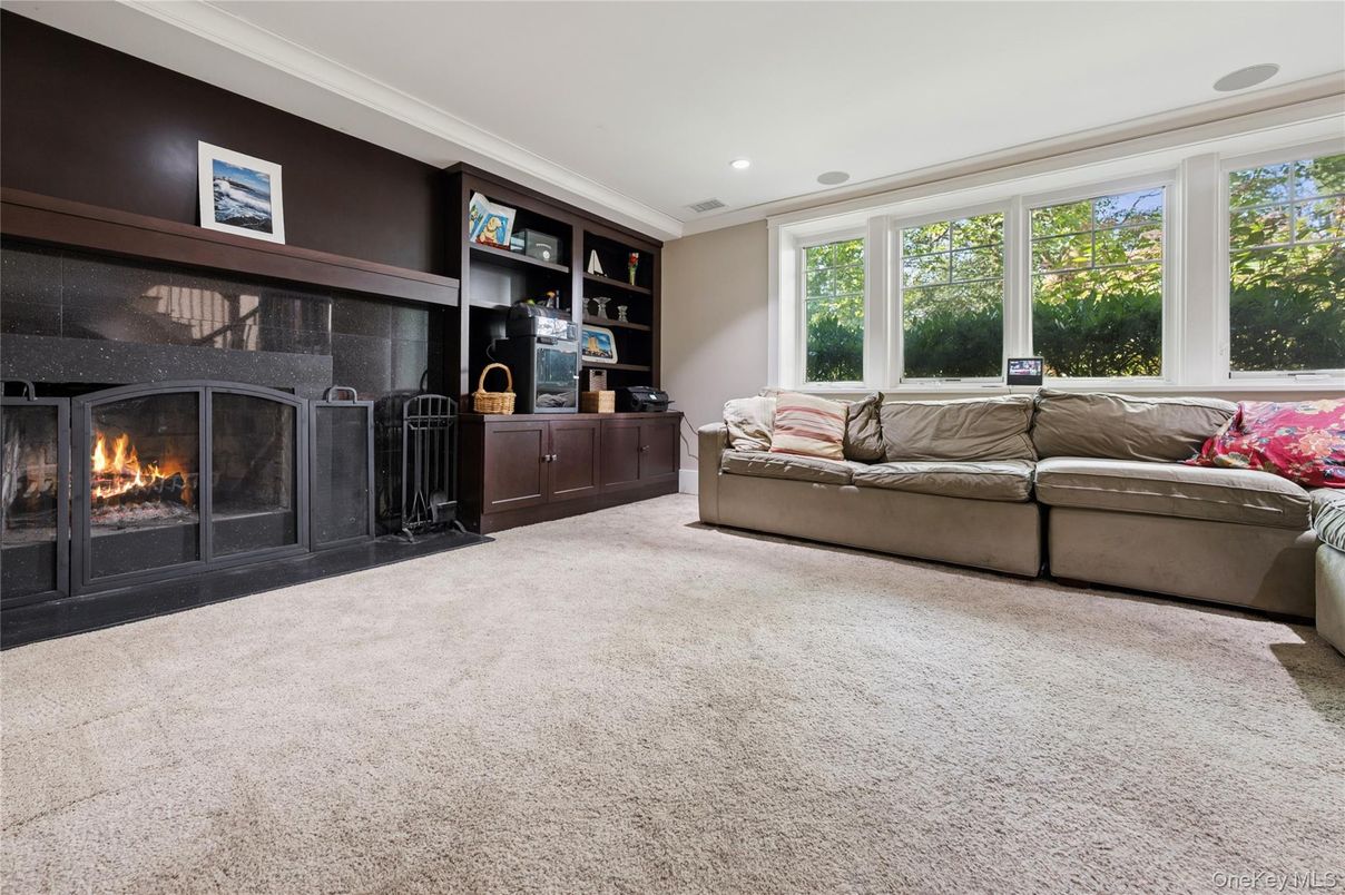 Fireplace, Interior, Living room, Recessed Lighting