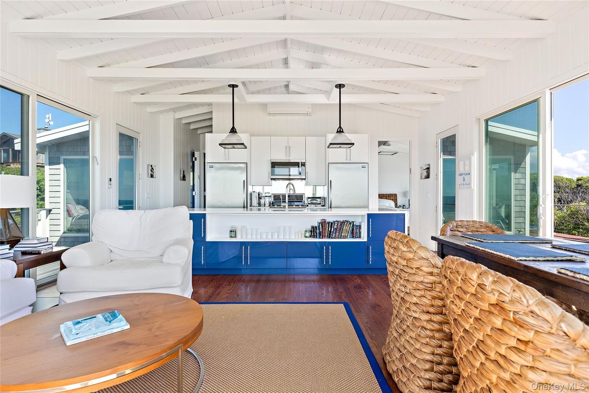 Interior, Kitchen, Living room, Pendant Lights, Stainless Steel Appliances, Wood Texture Flooring