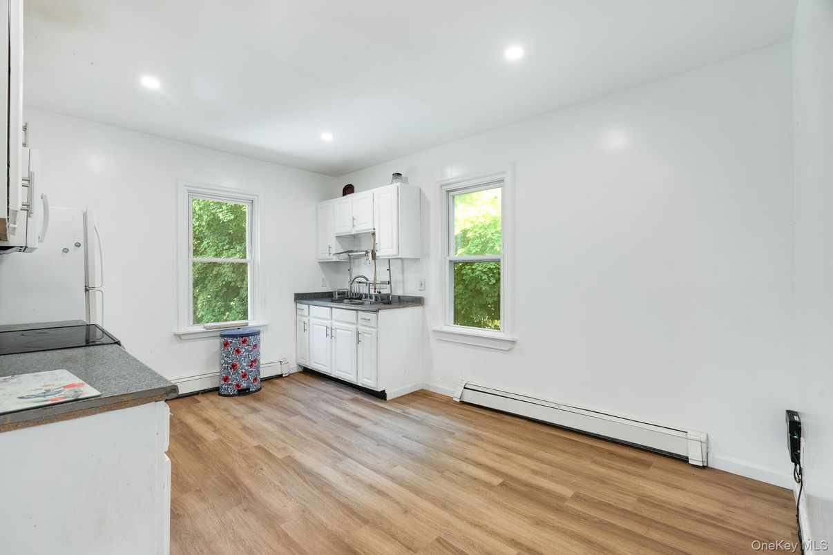 Interior, Kitchen, Recessed Lighting, Wood Texture Flooring