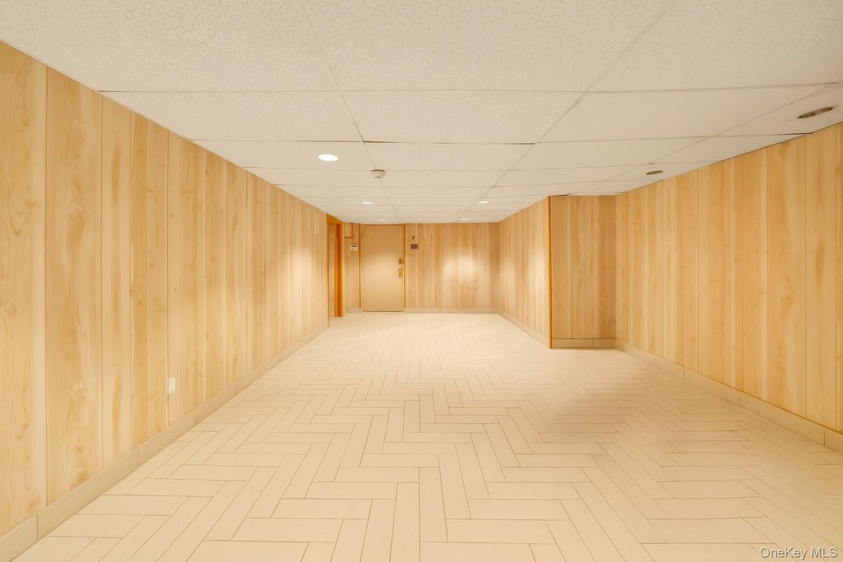 Interior, Recessed Lighting, Wooden Walls