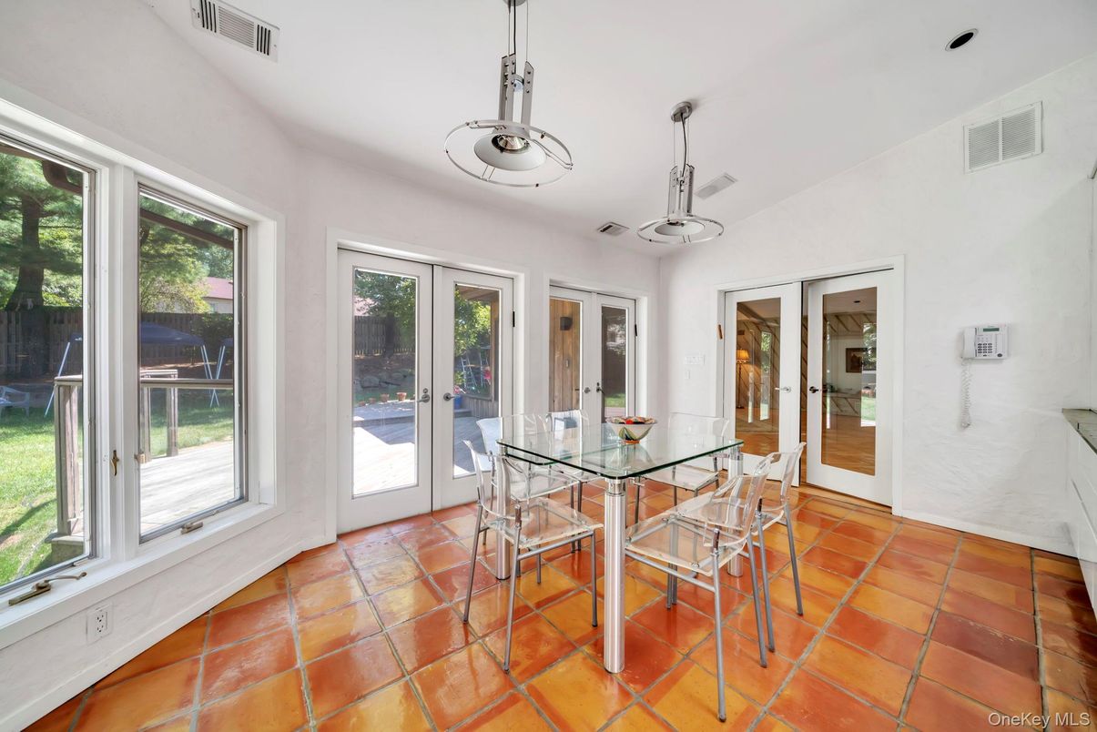Dining room, Interior, Pendant Lights