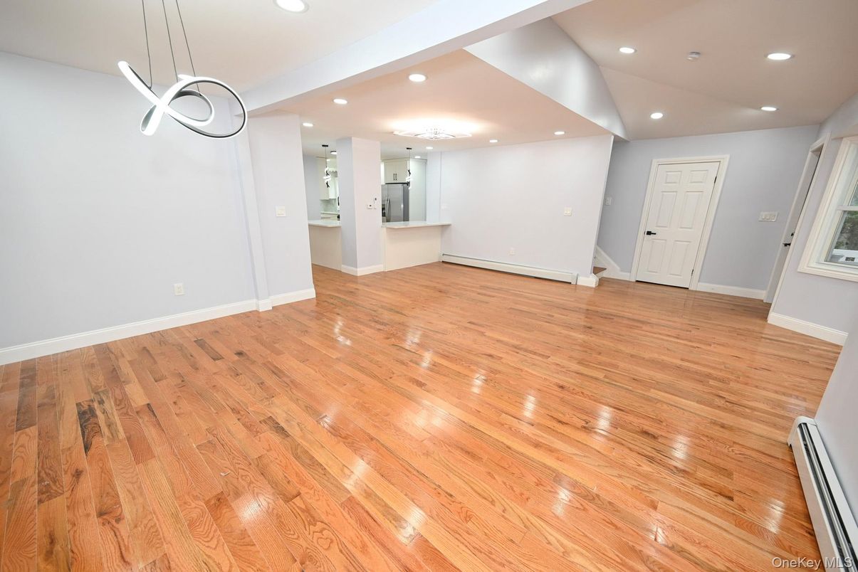 Empty room, Interior, Pendant Lights, Recessed Lighting, Wood Texture Flooring
