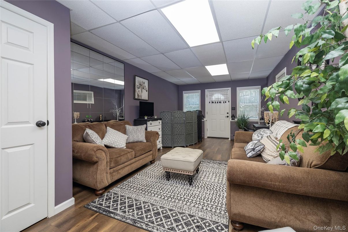 Home Office, Interior, Living room, Recessed Lighting, Wood Texture Flooring