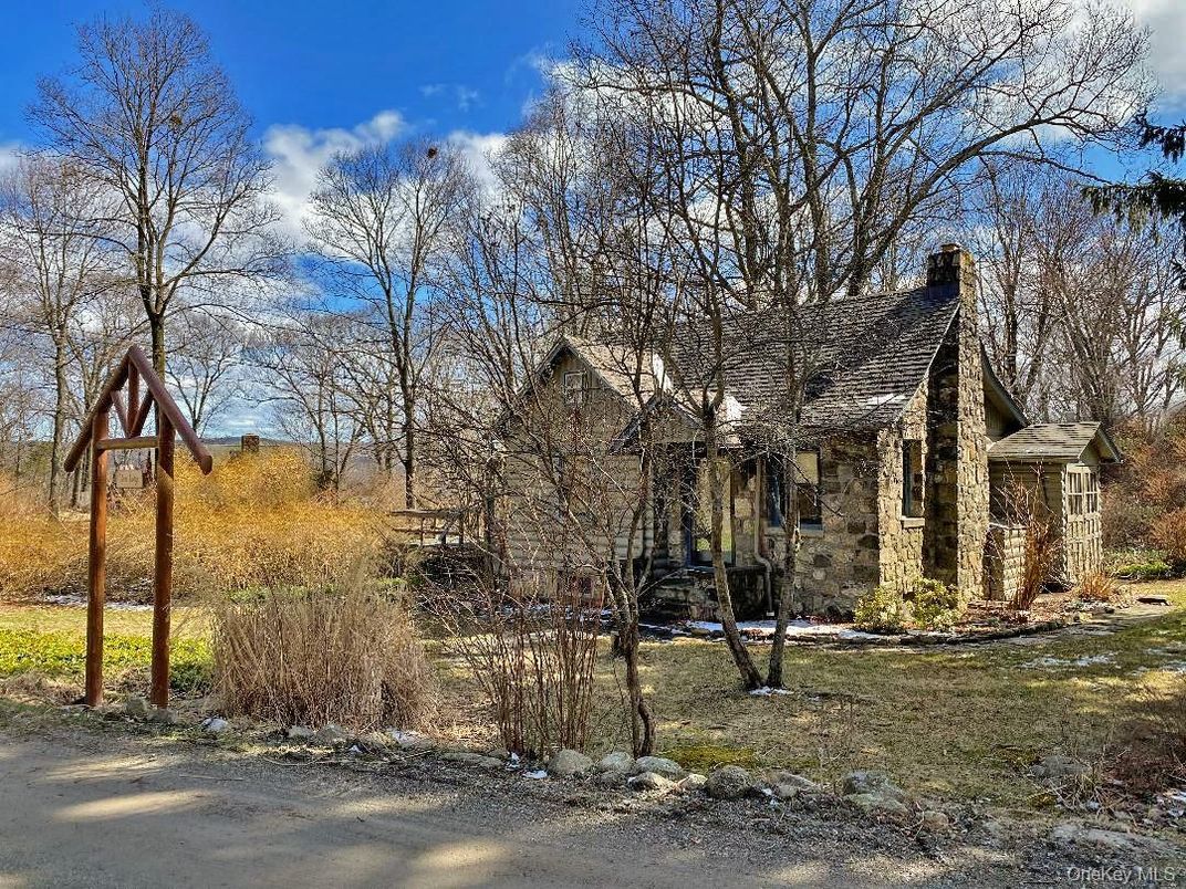 Backyard, Exterior, Facade, Tudor Revival