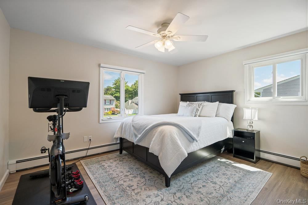 Bedroom, Fitness Equipment, Interior, Wood Texture Flooring