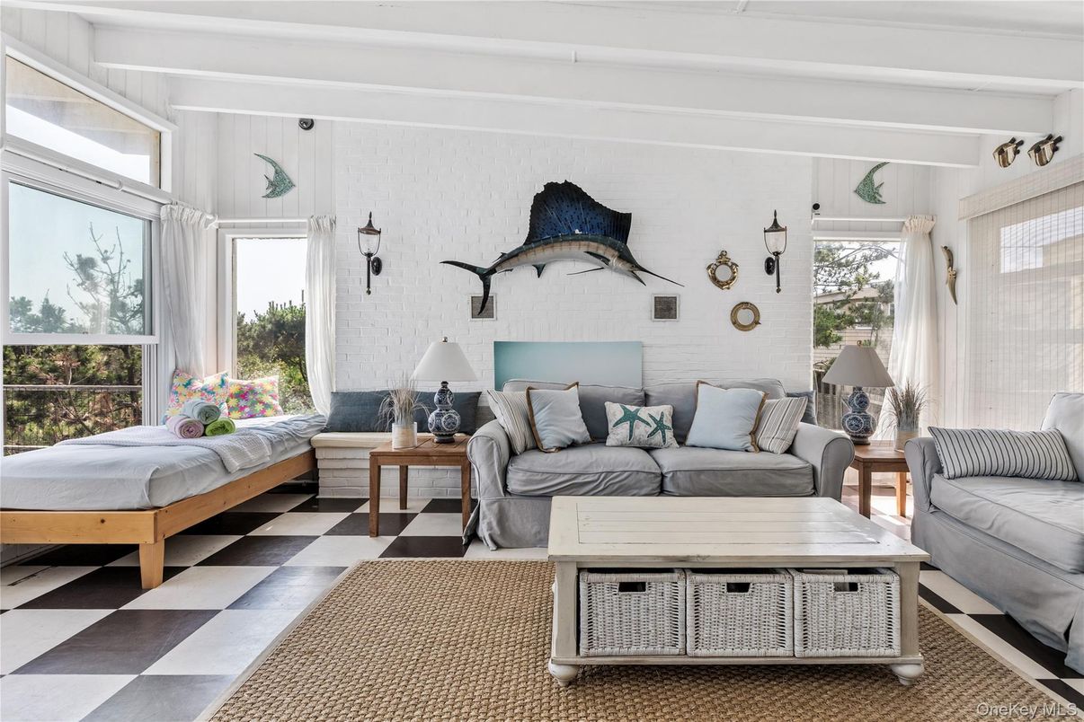 Interior, Living room