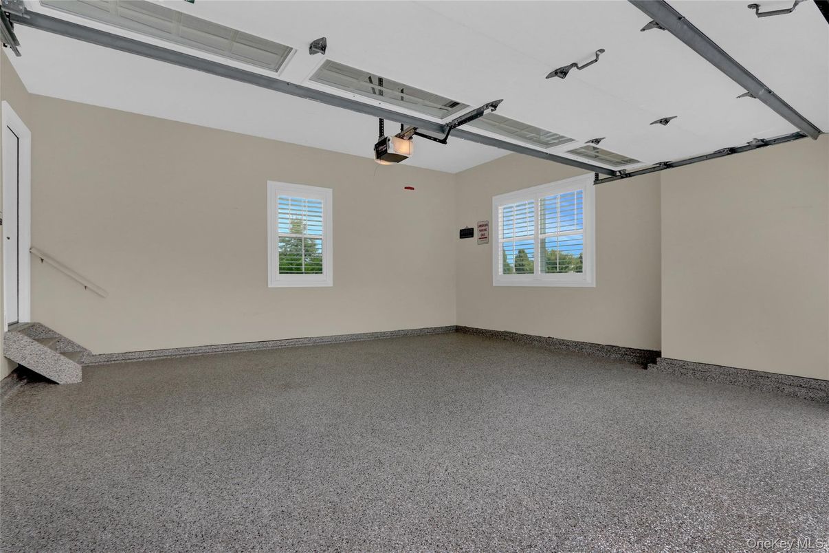Garage, Interior