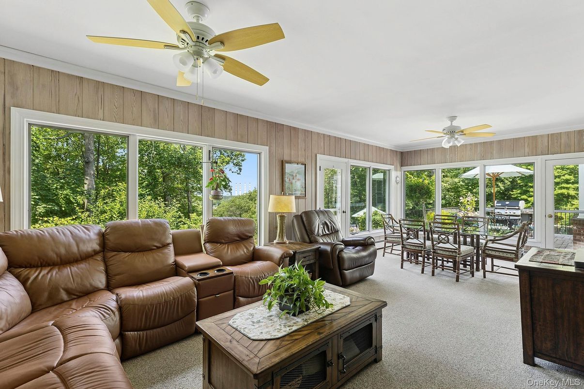 Dining room, Interior, Living room, Sun Room