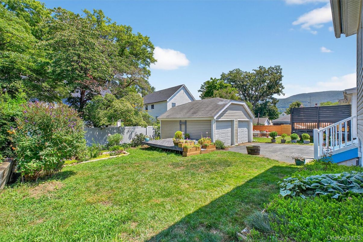 Backyard, Detached Garage, Exterior