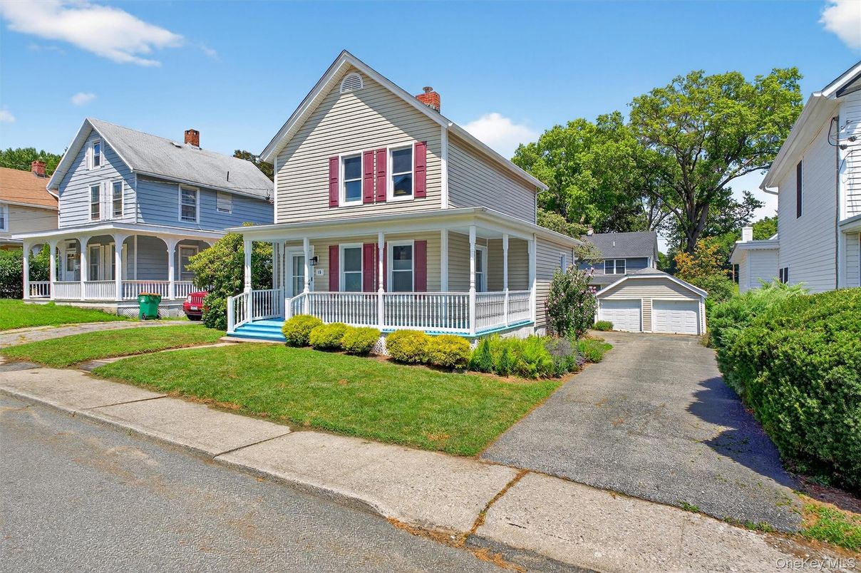 Detached Garage, Exterior, Facade, Queen Anne Victorian