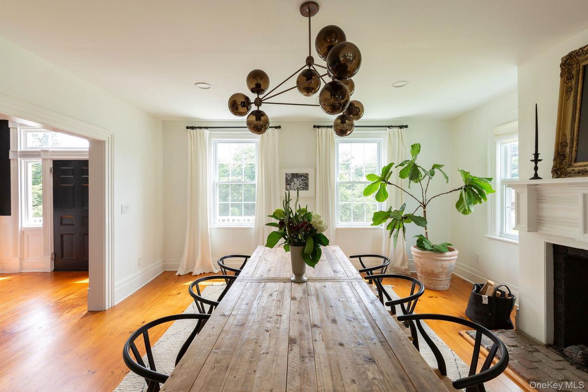 Dining room, Fireplace, Interior, Pendant Lights, Wood Texture Flooring