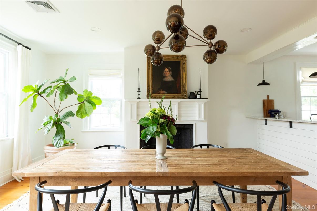 Dining room, Fireplace, Interior, Recessed Lighting, Wood Texture Flooring