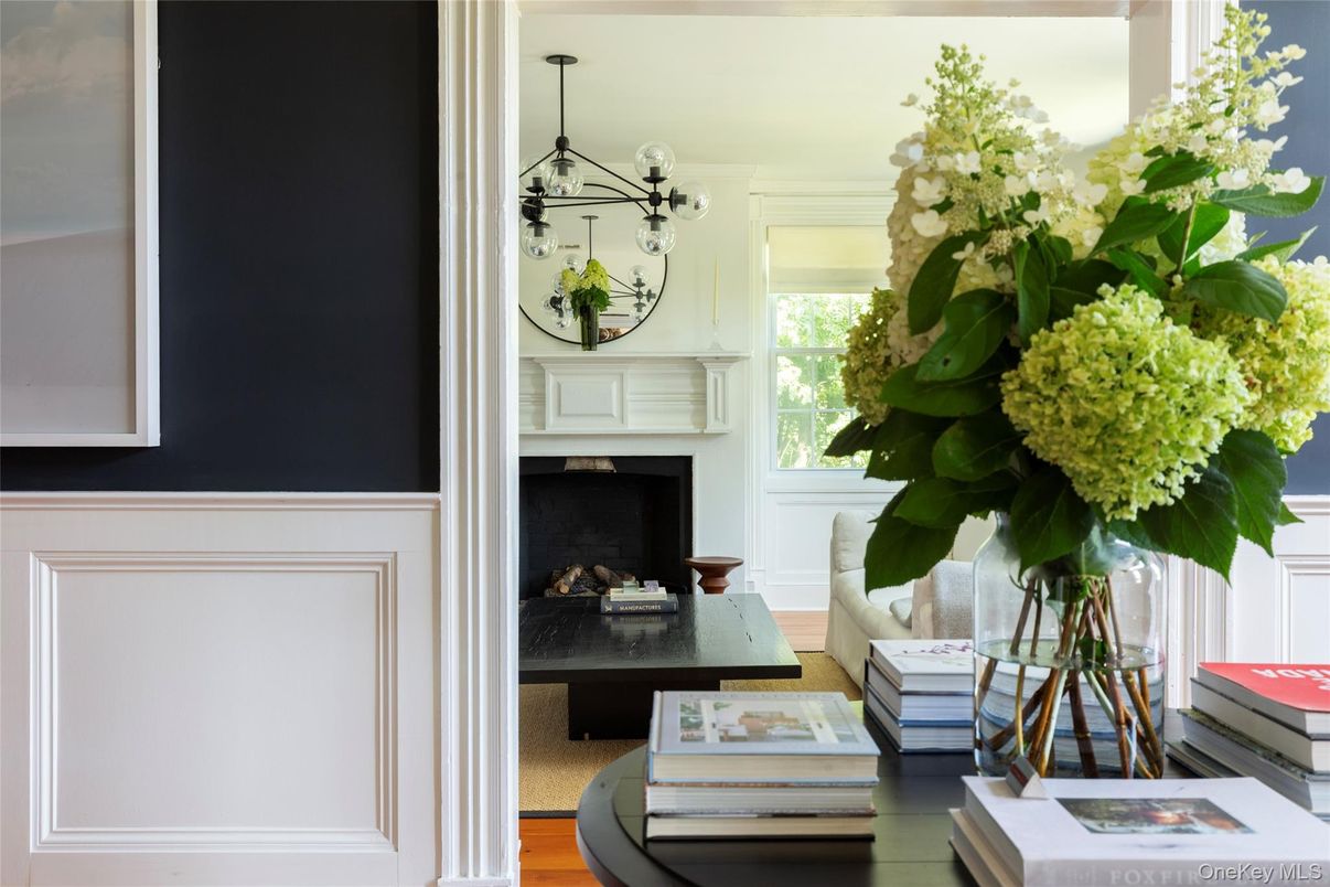 Fireplace, Interior, Pendant Lights