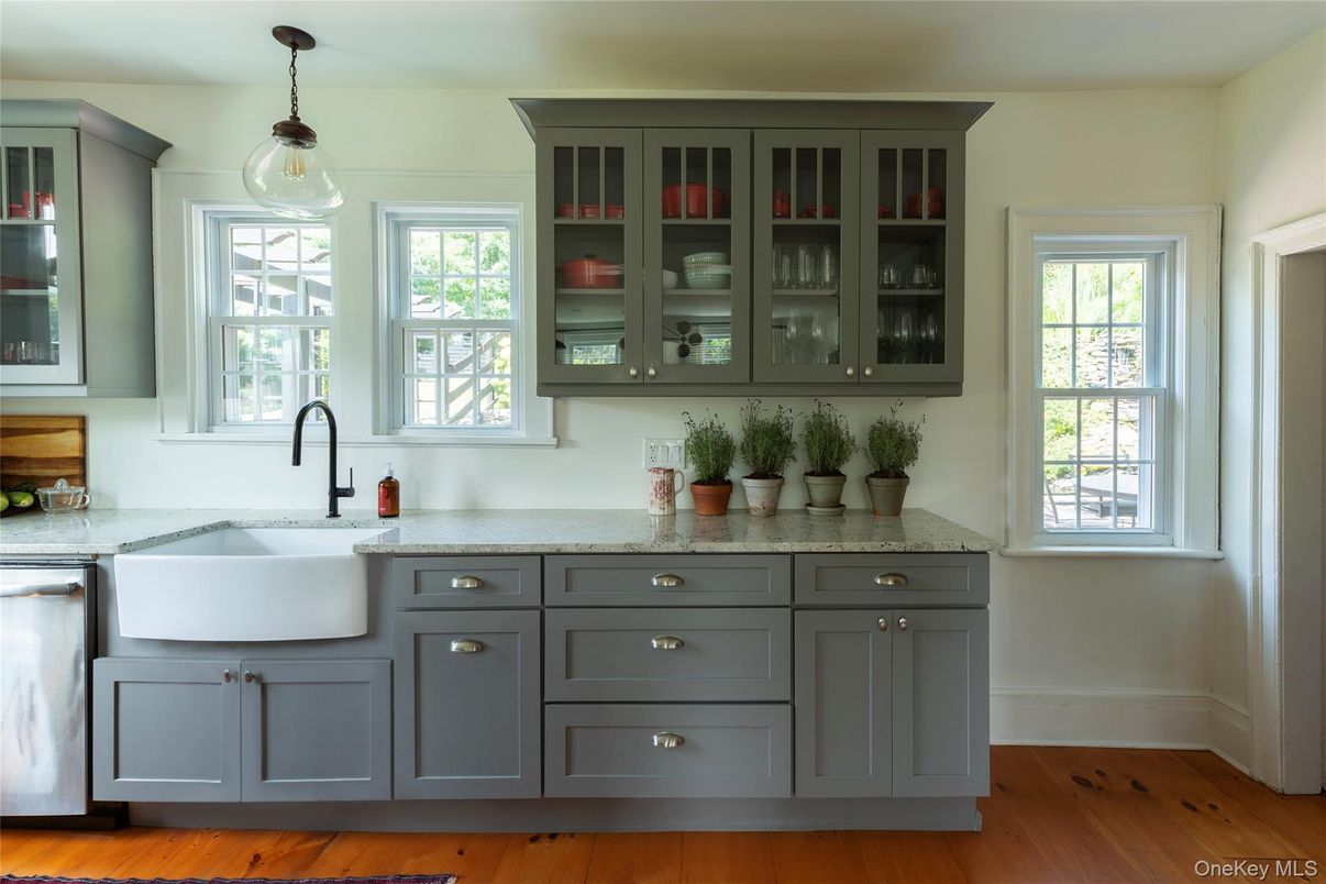 Interior, Kitchen, Pendant Lights, Wood Texture Flooring