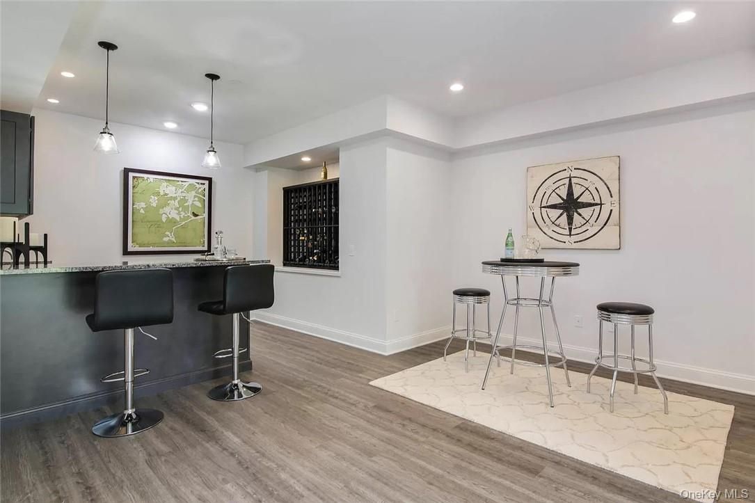 Interior, Pendant Lights, Recessed Lighting, Wood Texture Flooring