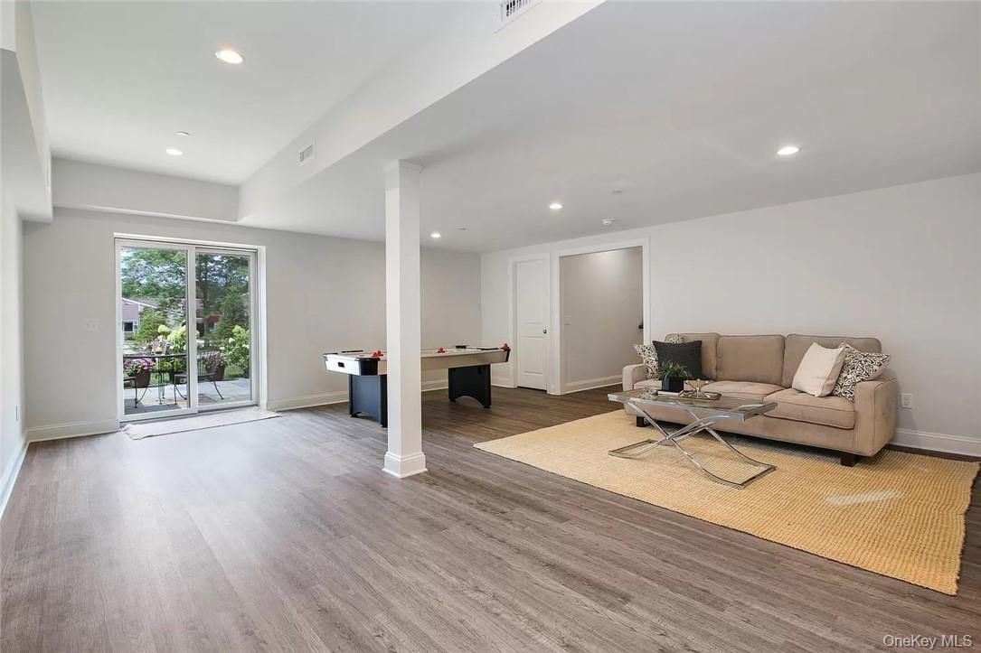 Game Room, Interior, Living room, Recessed Lighting, Wood Texture Flooring