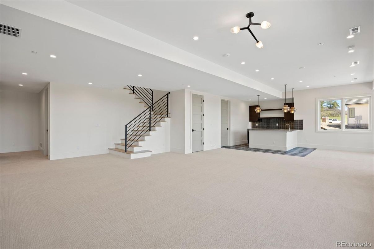 Empty room, Interior, Kitchen, Pendant Lights, Recessed Lighting