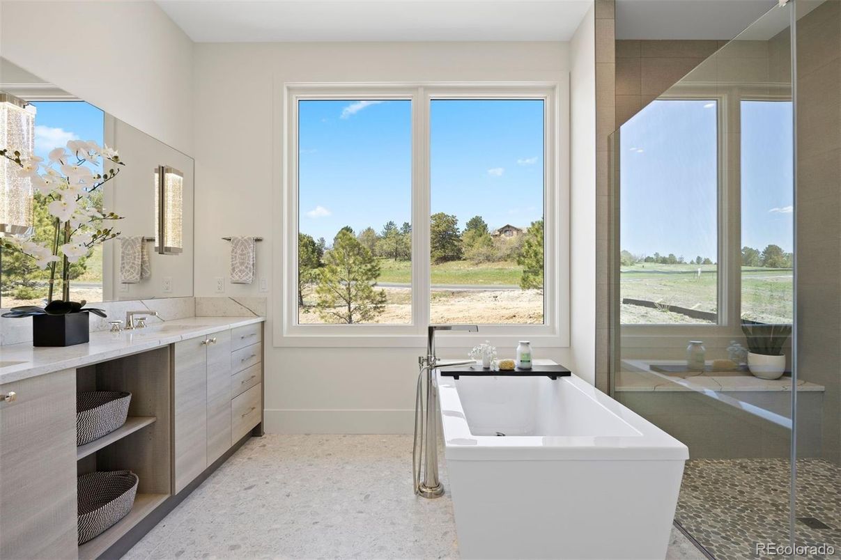 Bathroom, Free Standing Baths, Interior