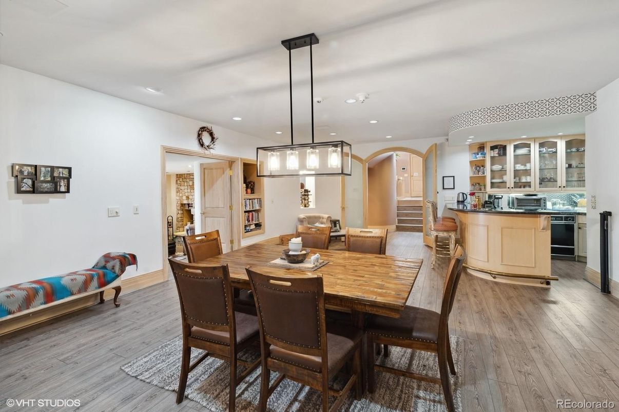 Dining room, Interior, Kitchen, Pendant Lights, Recessed Lighting, Wood Texture Flooring