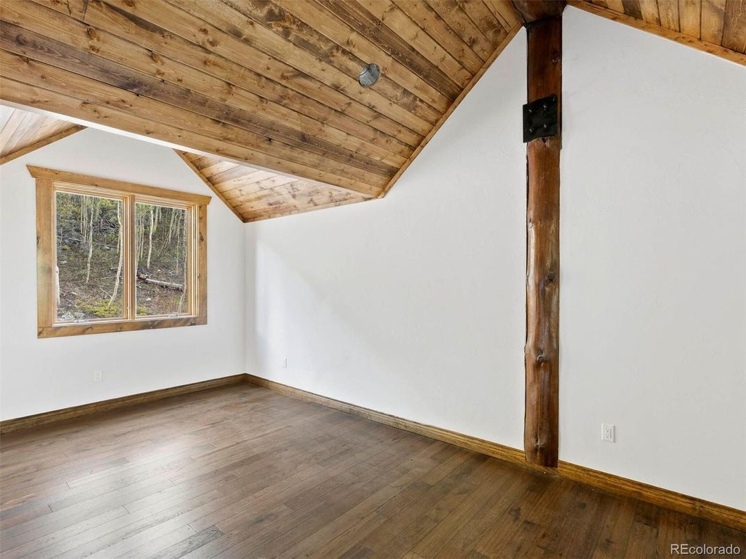 Empty room, Interior, Wooden Ceilings, Wood Texture Flooring