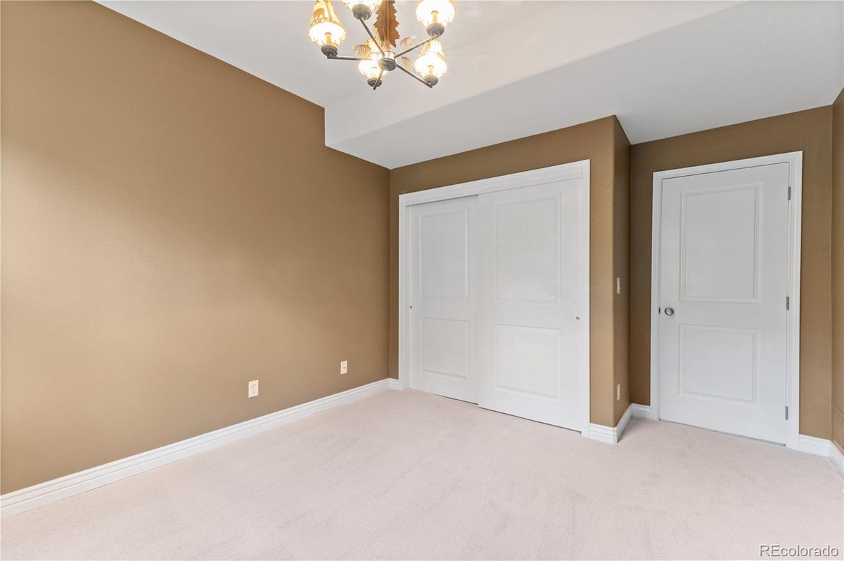 Chandelier, Empty room, Interior