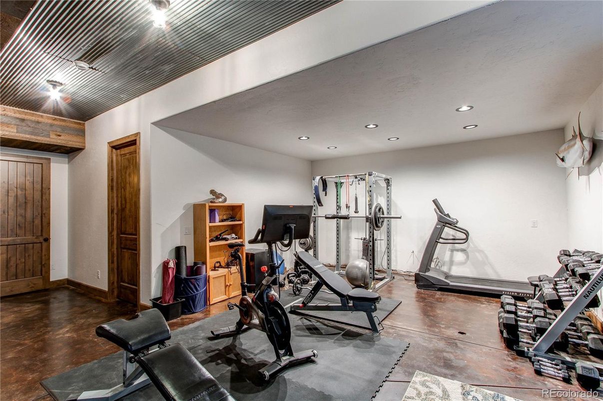 Fitness Equipment, Interior, Recessed Lighting