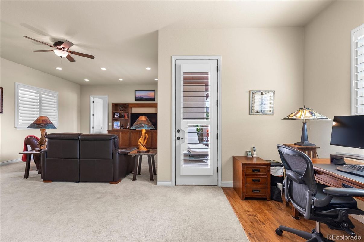 Home Office, Interior, Recessed Lighting, Wood Texture Flooring