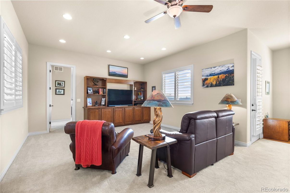 Interior, Living room, Recessed Lighting
