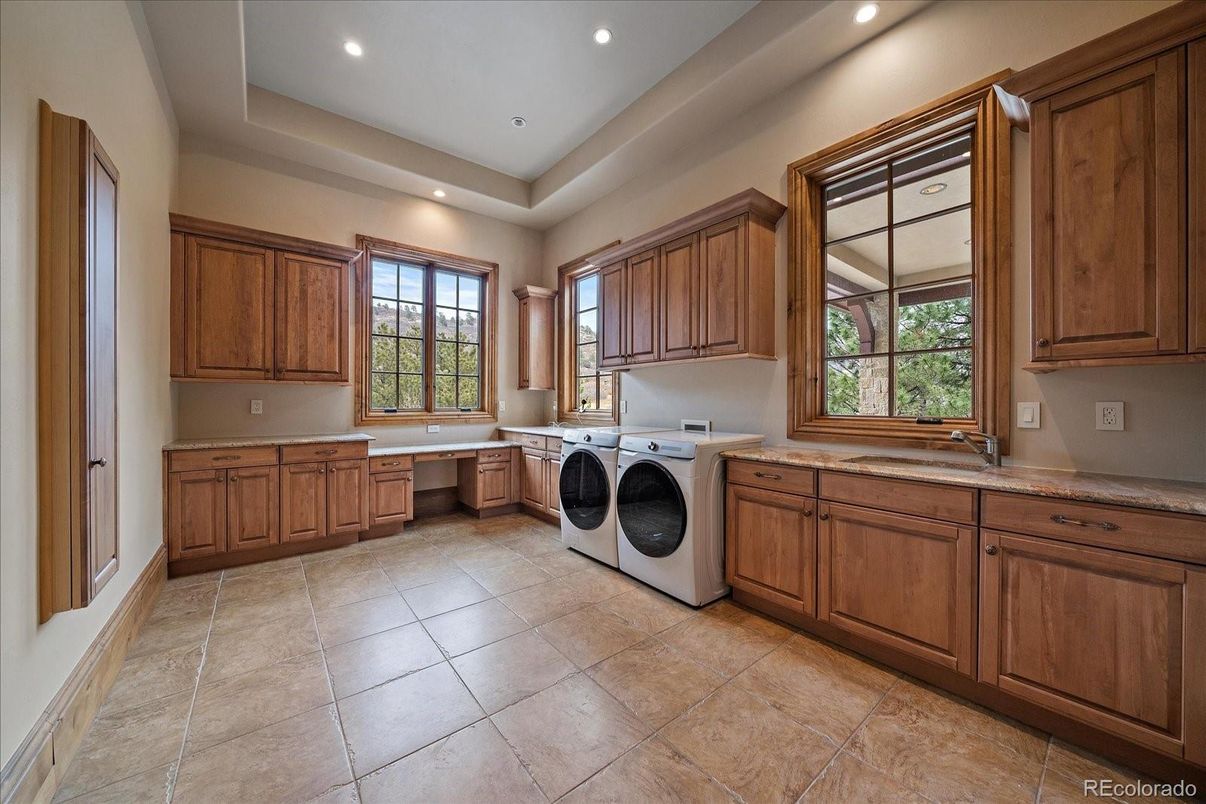 Interior, Recessed Lighting, Washer