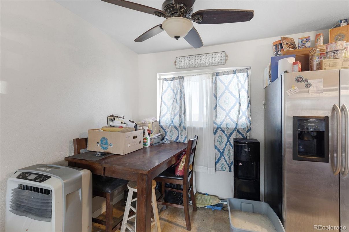 Dining room, Interior