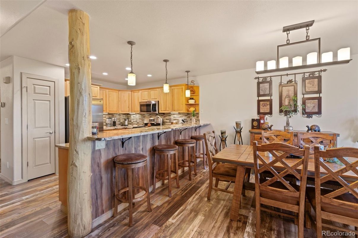 Dining room, Interior, Kitchen, Pendant Lights, Recessed Lighting, Wood Texture Flooring