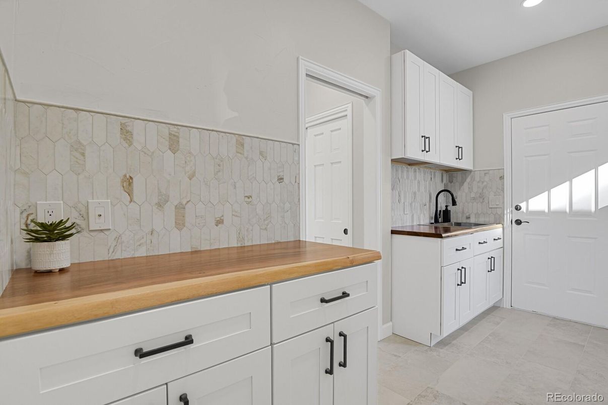 Interior, Kitchen, Recessed Lighting