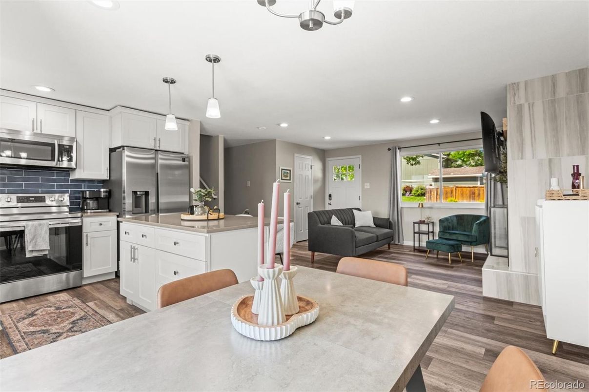 Interior, Kitchen, Living room, Pendant Lights, Recessed Lighting, Stainless Steel Appliances, Wood Texture Flooring