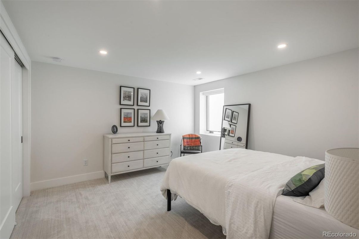 Bedroom, Interior, Recessed Lighting